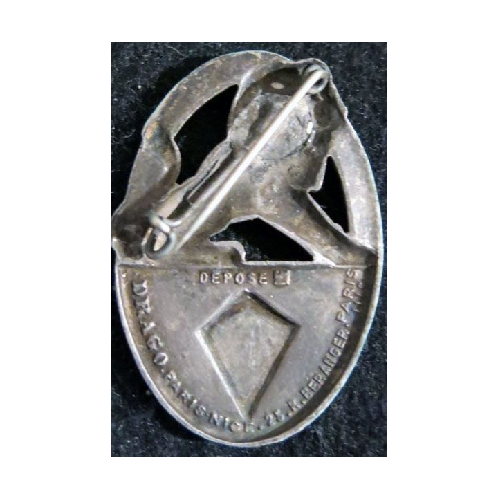 32° RI : 32° régiment d'infanterie de fabrication Drago Béranger déposé bordure gravée écu en émail