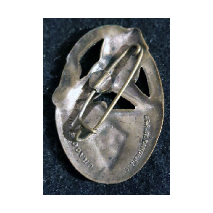 32° RI : 32° régiment d'infanterie de fabrication Drago Béranger bordure en relief écu en émail
