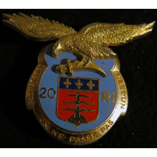 20° RI : insigne métallique du 20° régiment d''infanterie de fabrication Drago Noisiel G. 1977