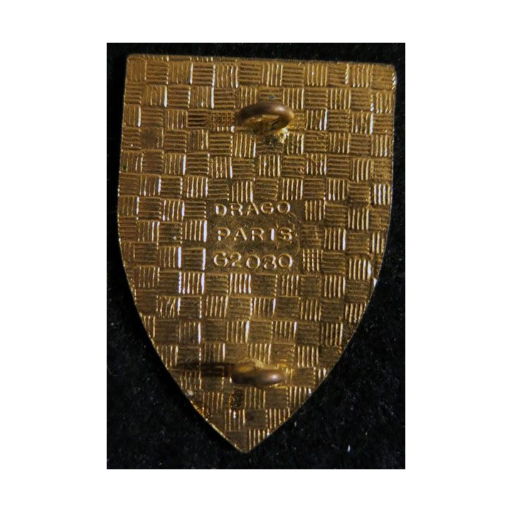 23° RI : Insigne métallique du 23° régiment d'infanterie de fabrication Drago Paris G. 2080 dos guilloché et doré