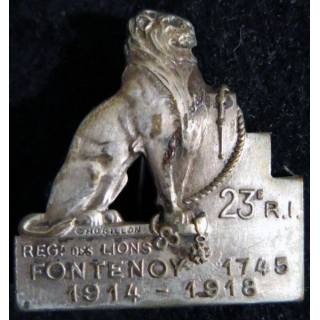 23° RI : insigne du 23° régiment d'infanterie régiment des lions, Fontenoy 1745  1914 - 1918 en métal fabrication Chobillon