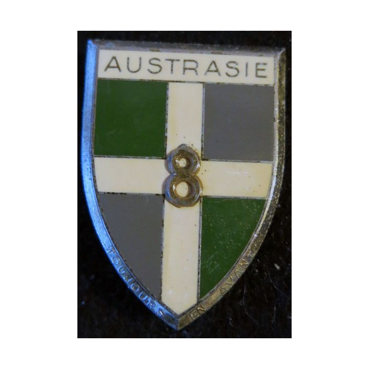 8° RI : insigne métallique du 8° régiment d'infanterie Austrasie de fabrication Delsart Sens G. 1197