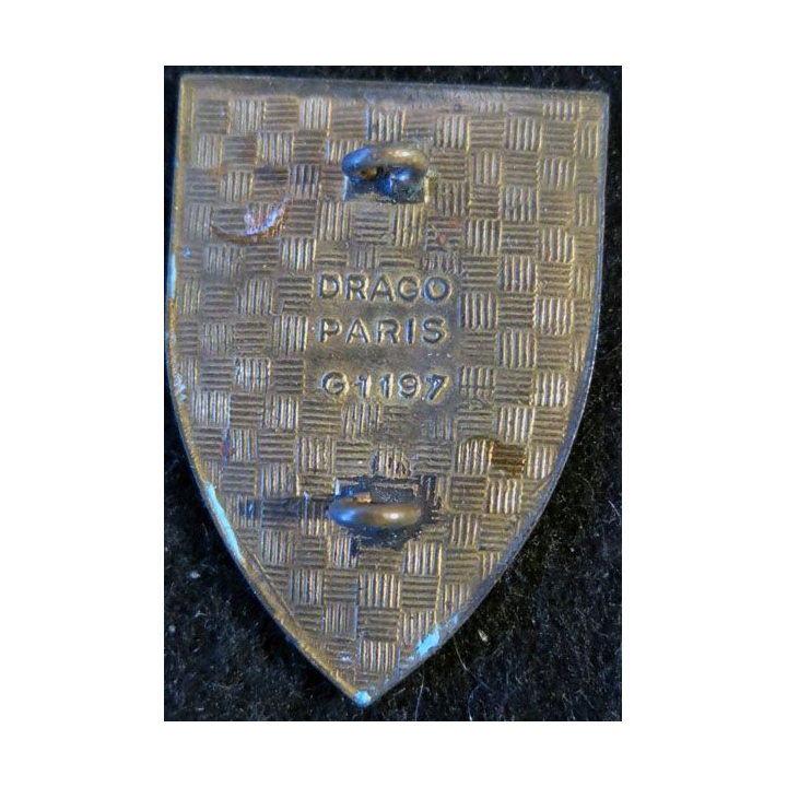 8° RI : insigne métallique du 8° régiment d'infanterie Austrasie de fabrication Drago Paris G. 1197