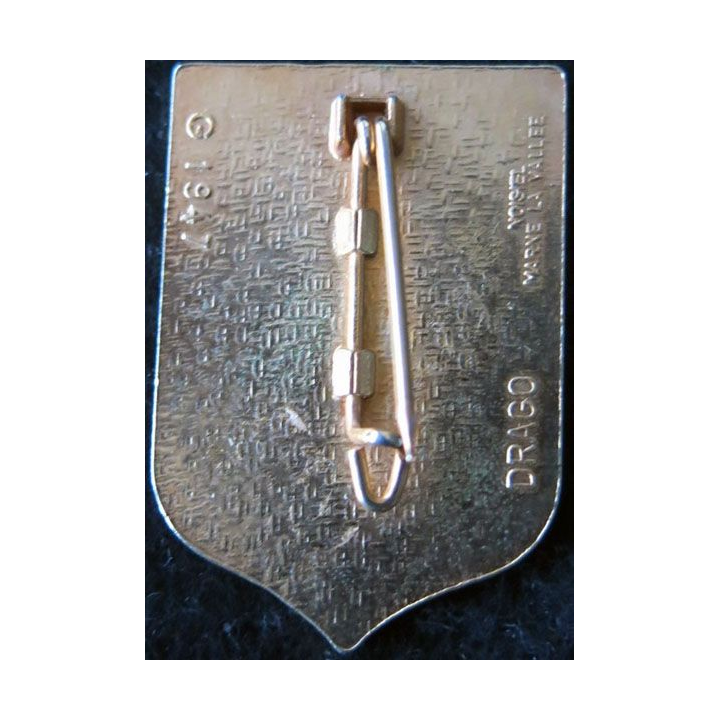 39° RI : insigne métallique du 39° Régiment d'Infanterie de fabrication Drago Noisiel