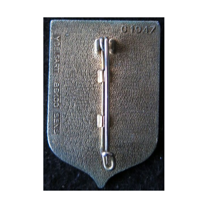 39° RI : insigne métallique du 39° Régiment d'Infanterie de fabrication Delsart G. 1947