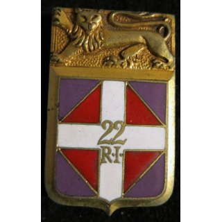 22° RI : insigne métallique du 22° régiment d''infanterie de fabrication Arthus Bertrand Paris G. 1296 en émail