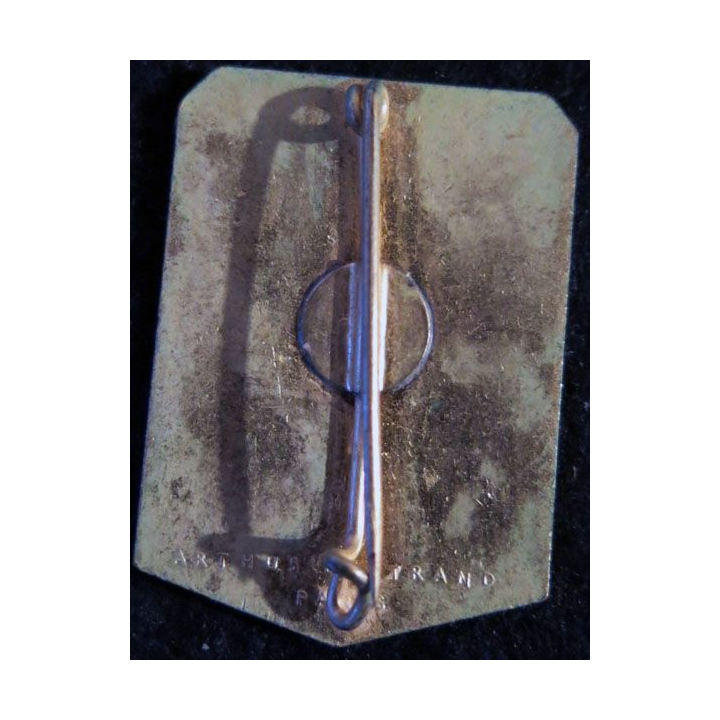 24° RI : 24° régiment d'infanterie 1745 1945 de fabrication Arthus Bertrand Paris en émail