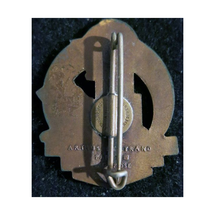 24° RI : 24° régiment d'infanterie 1745 1939 de fabrication Arthus Bertrand poinçon bronze