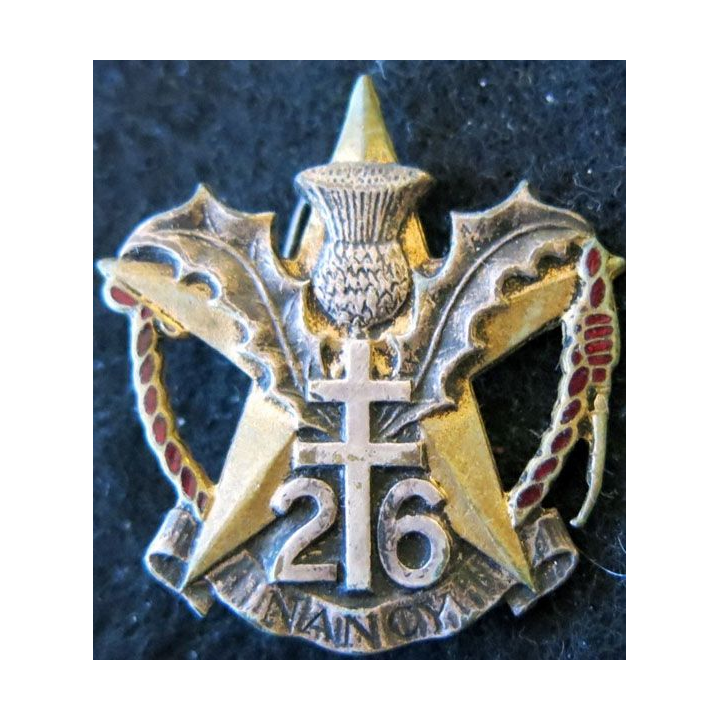 26° RI : Insigne métallique du 26° régiment d'infanterie Drago Romainville déposé H. 279 émail