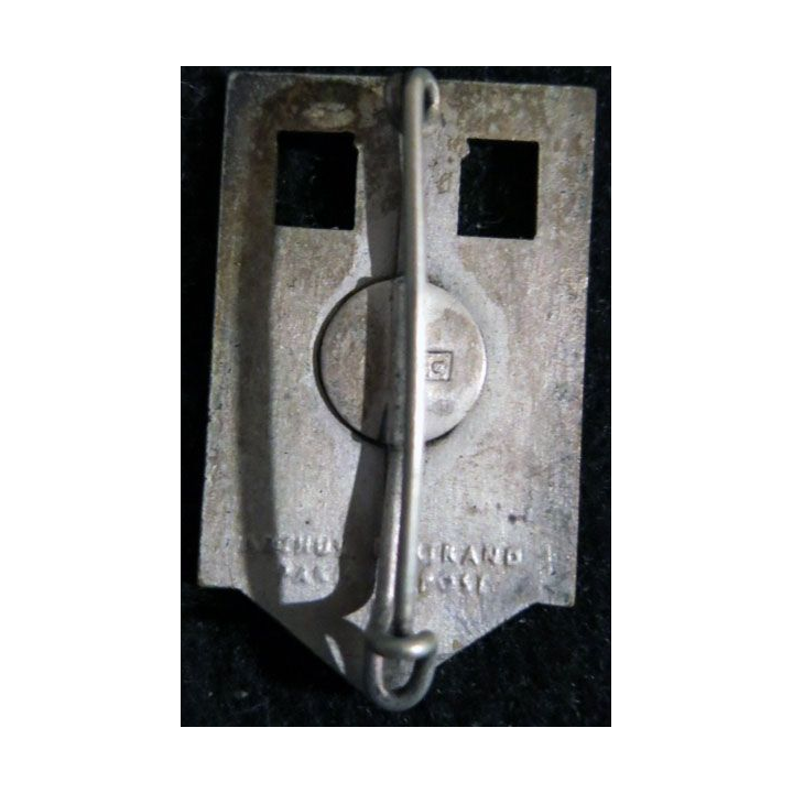 27° RI : insigne métallique du 27° régiment d'infanterie Arthus Bertrand Paris Déposé en émail