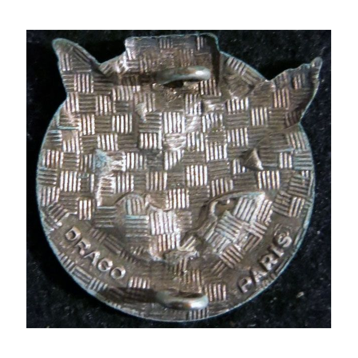 146° RI : insigne métallique du 146° régiment d'infanterie de fabrication Drago Paris devise argentée dos guilloché