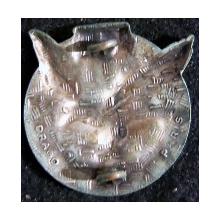 146° RI : insigne métallique du 146° régiment d'infanterie de fabrication Drago Paris devise dorée dos guilloché