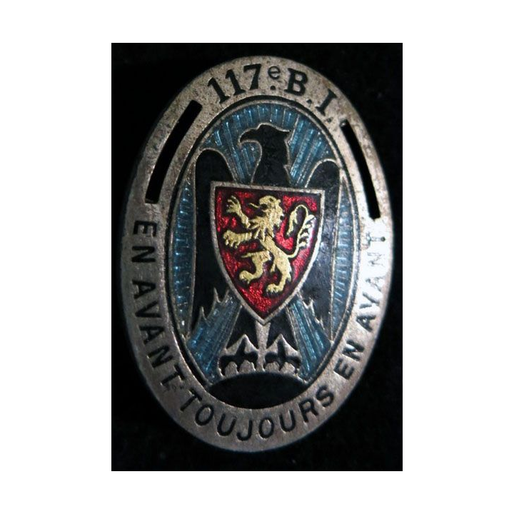 117° BI : insigne métallique du 117° bataillon d'infanterie de fabrication Drago Paris en émail