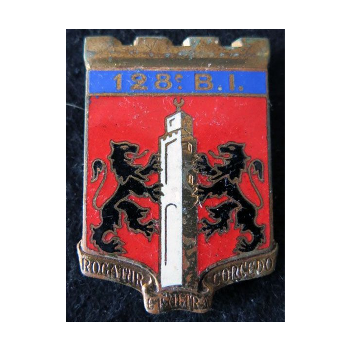 128° RI : insigne du 128° régiment d'infanterie de fabrication Drago Paris G. 1658 en émail