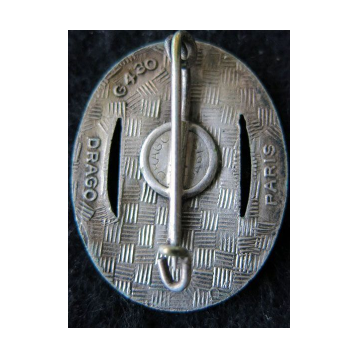 121° RI : Insigne métallique du 121° régiment d'infanterie de fabrication Drago Paris G. 430 en émail dos guilloché