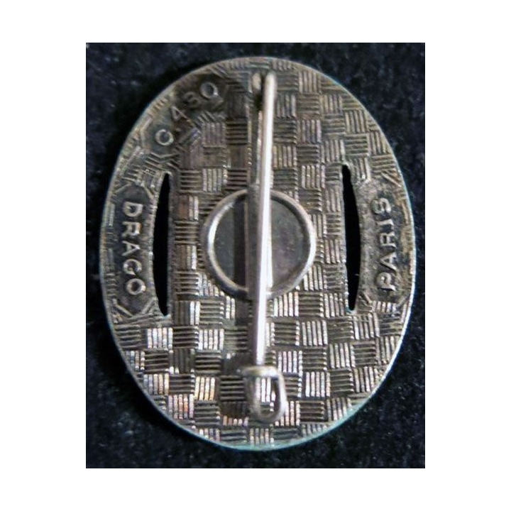 121° RI : Insigne métallique du 121° régiment d'infanterie de fabrication Drago Paris G. 430 en émail dos guilloché