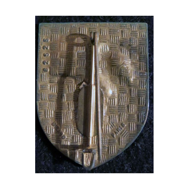 127° RID : insigne du 127° régiment d'infanterie divisionnaire 1794 de fabrication Drago Paris G. 2525