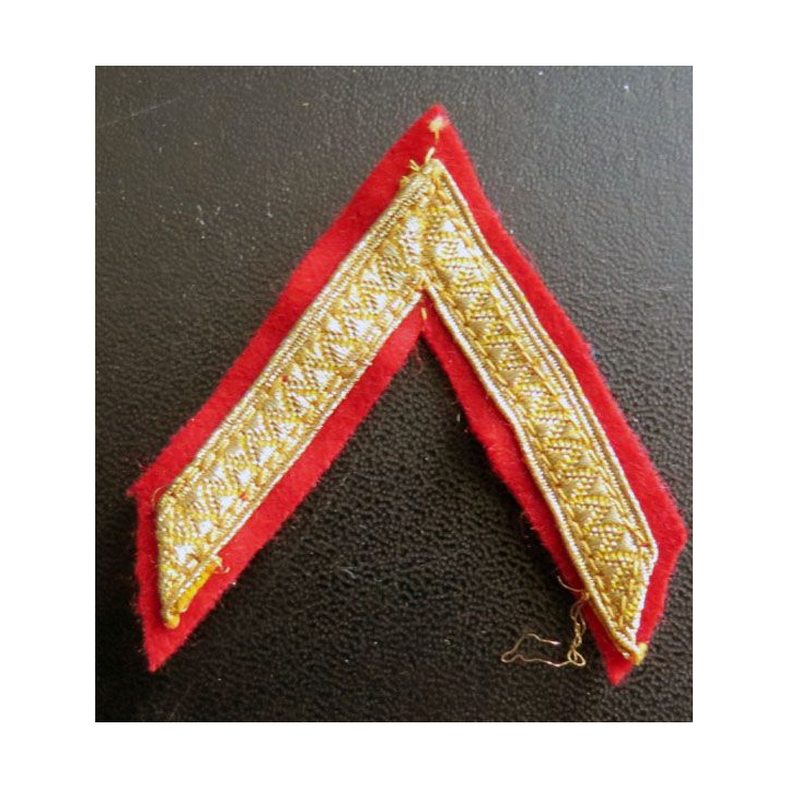 Galon de sergent appelé PDL d'artillerie sur crochets