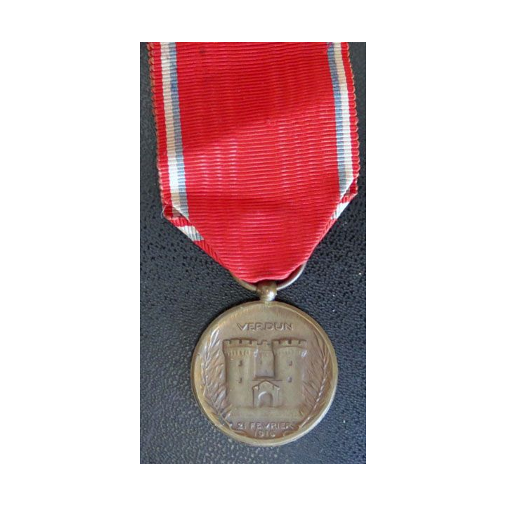médaille commémorative de la bataille de Verdun 1916  Modèle VERNIER