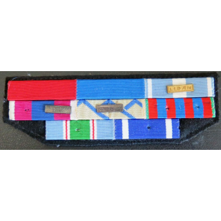 Barrettes de rappel de 8 décorations opérations Liban & Ex-Yougoslavie