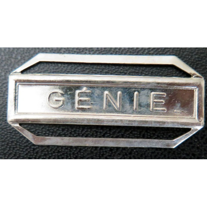Barrette " ARMÉE DE L'AIR " en métal argenté