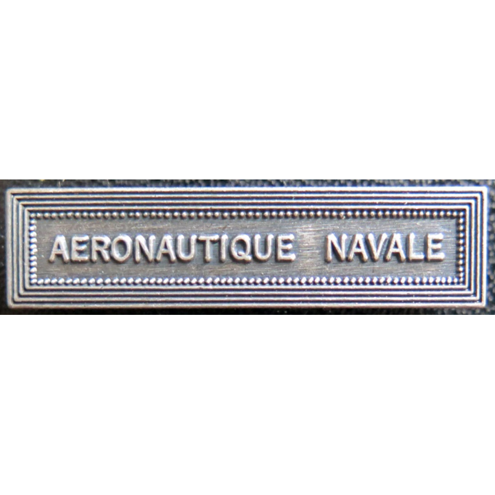 Barrette " AERONAUTIQUE NAVALE " en métal argenté