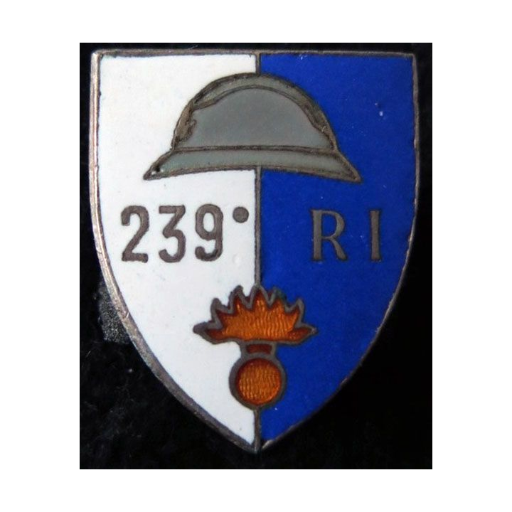 239° RIA : 239° régiment infanterie sans mention du fabricant en émail