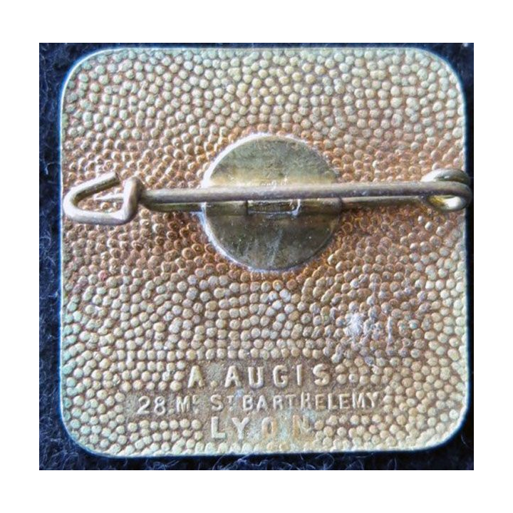 238° RI : 238° régiment infanterie de fabrication Augis Lyon S.B en émail