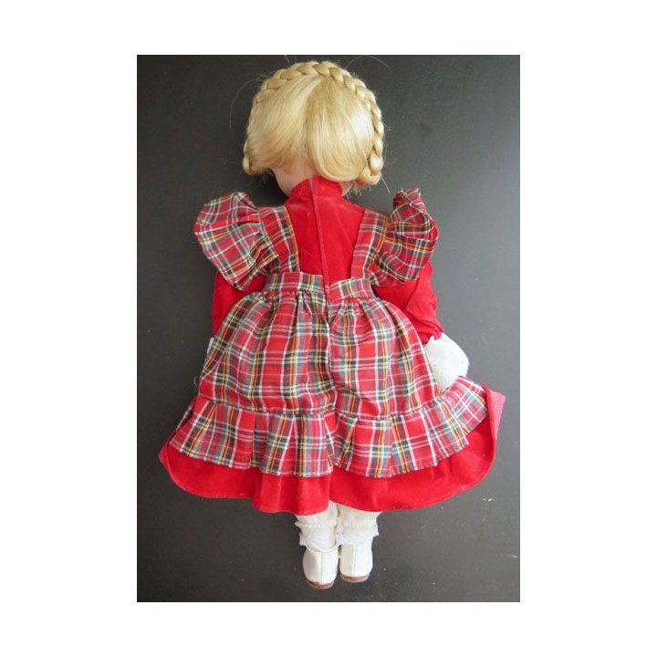 Poupée tête mains et pieds en porcelaine 33 cm