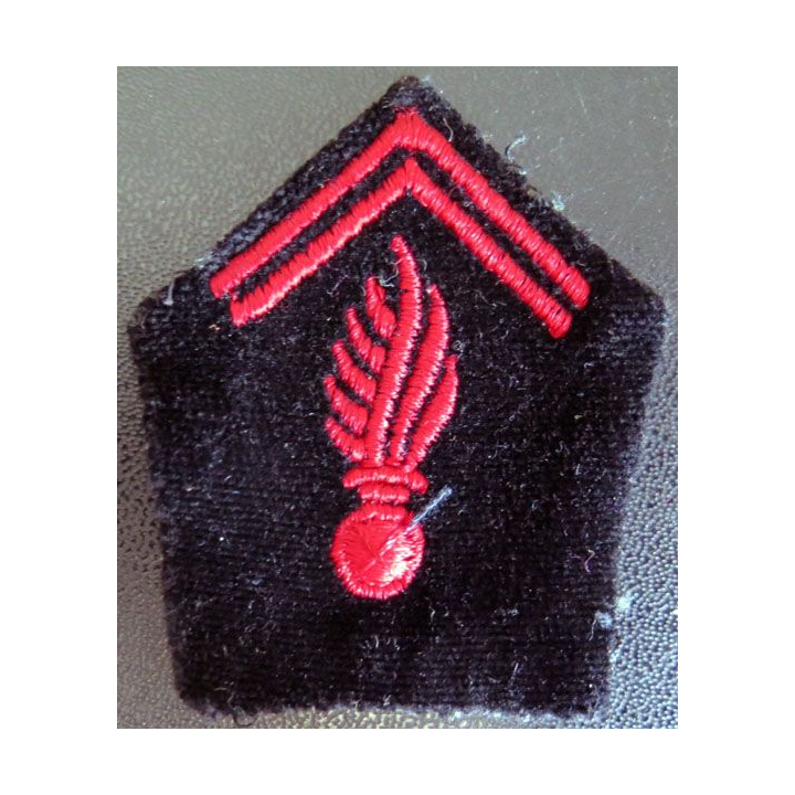 Soutache ( insigne de col ) du corps des sapeurs pompiers