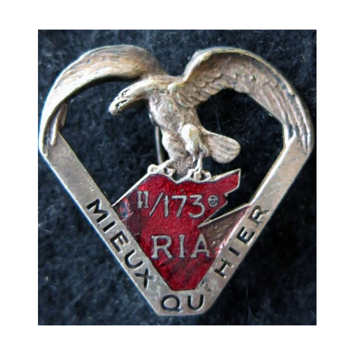 173° RIA : Insigne métallique du 2° bataillon du 173° régiment d'infanterie alpine de fabrication Chobillon Déposé email