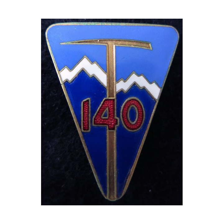 140° RIA : Insigne métallique du 140° régiment  d’infanterie alpine fabrication FIA Lyon R en émail