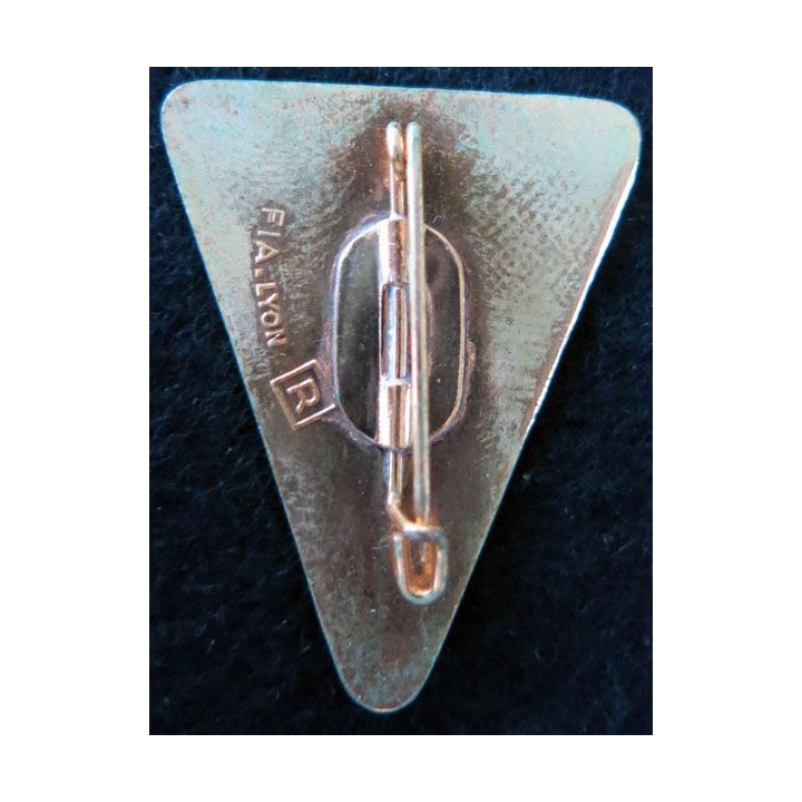 140° RIA : Insigne métallique du 140° régiment  d’infanterie alpine fabrication FIA Lyon R en émail