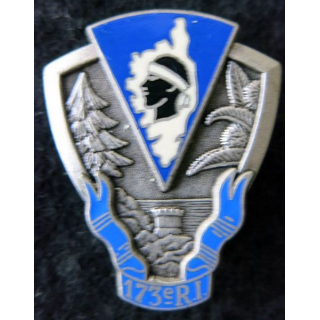 173° RI : Insigne métallique du 173° régiment d'infanterie de fabrication Delsart Sens G. 1910 dos grenu