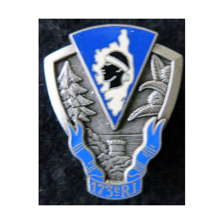 173° RI : Insigne métallique du 173° régiment d'infanterie de fabrication Delsart Sens G. 1910 dos grenu