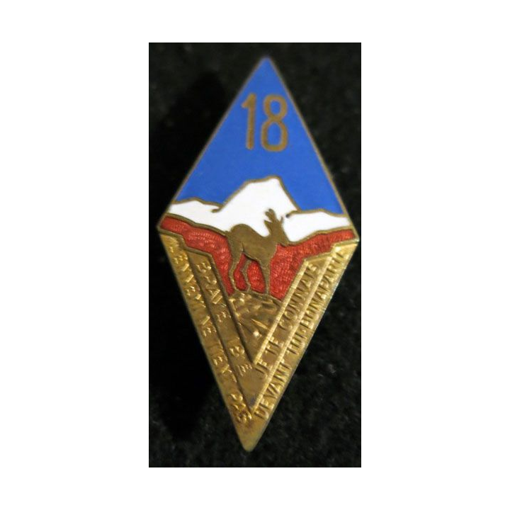 18° RI : Insigne métallique du 18° régiment d’infanterie de fabrication Drago Paris Déposé (1941)