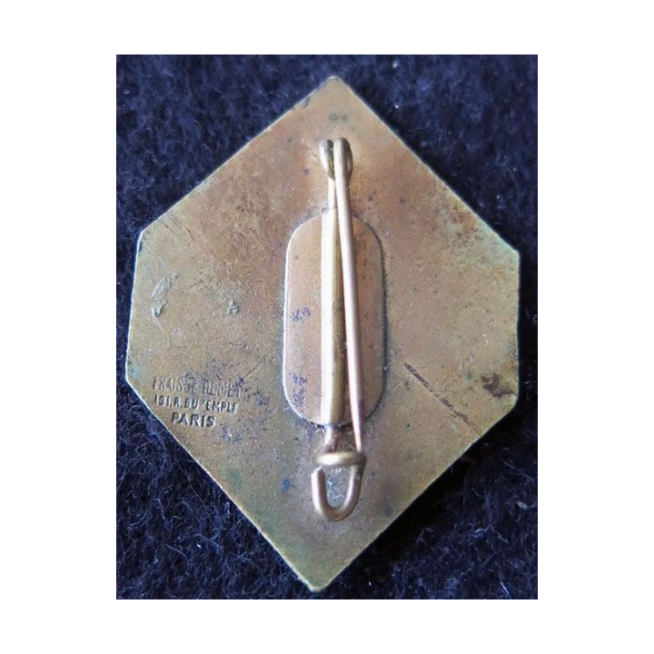 310° RI : insigne métallique du 310° régiment d'infanterie de fabrication fraisse Demey en émail