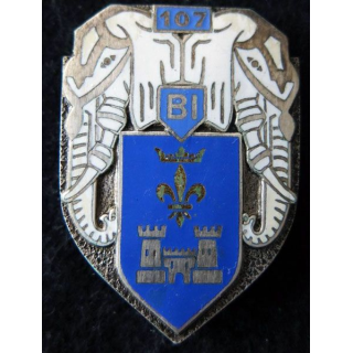 107° BI : Insigne métallique du 107° bataillon d'infanterie de fabrication Drago Paris dos guilloché