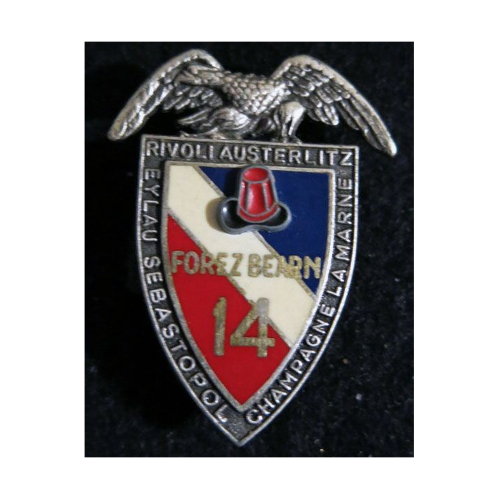 14° RI : Insigne métallique du 14° régiment d'infanterie Forez Béarn Drago Paris en relief