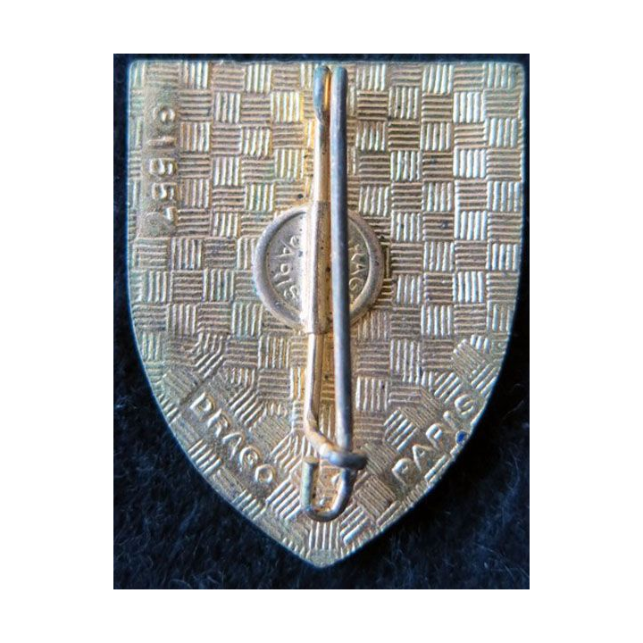 126° RI : insigne métallique du 126° régiment d'infanterie  de fabrication Drago Paris G. 1557 en émail