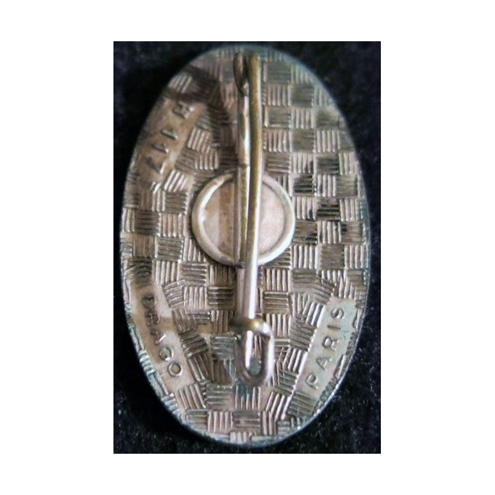 151° RI : insigne métallique du 151° régiment d''infanterie de fabrication Drago Paris H. 117 en émail