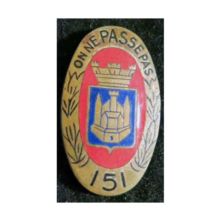 151° RI : insigne métallique du 151° régiment d'infanterie fabrication G.E Mardini en émail