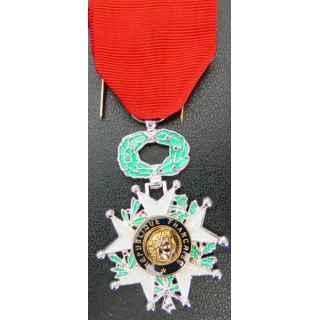 France : croix de chevalier de l'Ordre de la Légion d'Honneur actuelle
