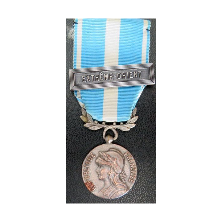 FRANCE : médaille coloniale agrafe Extrême Orient argentée 