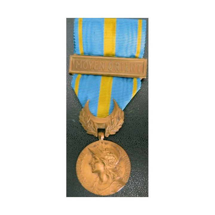 médaille commémorative des opérations du Moyen Orient 1956