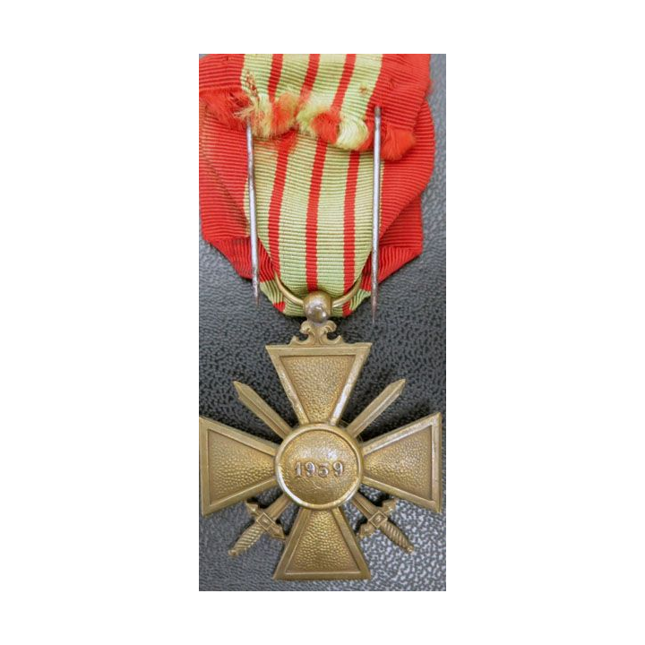FRANCE : Croix de guerre 1939 avec un ruban citation étoile en bronze