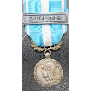FRANCE : médaille coloniale agrafe Extrême Orient argentée 