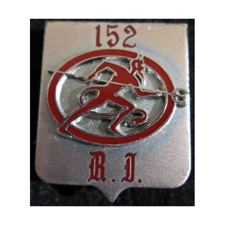 152° RI : 152° régiment d'infanterie de fabrication Balme Saumur G. 477 N° 021