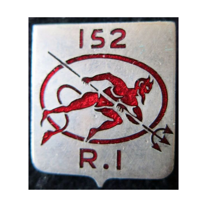 152° RI : 152° régiment d'infanterie de fabrication Drago Paris G. 477 en émail