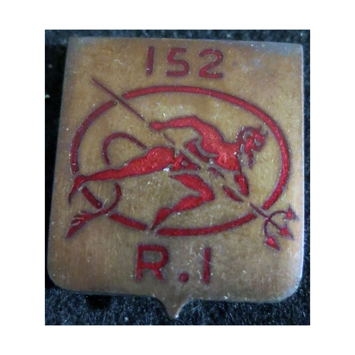 152° RI : 152° régiment d'infanterie de fabrication Drago Paris G. 477 en émail